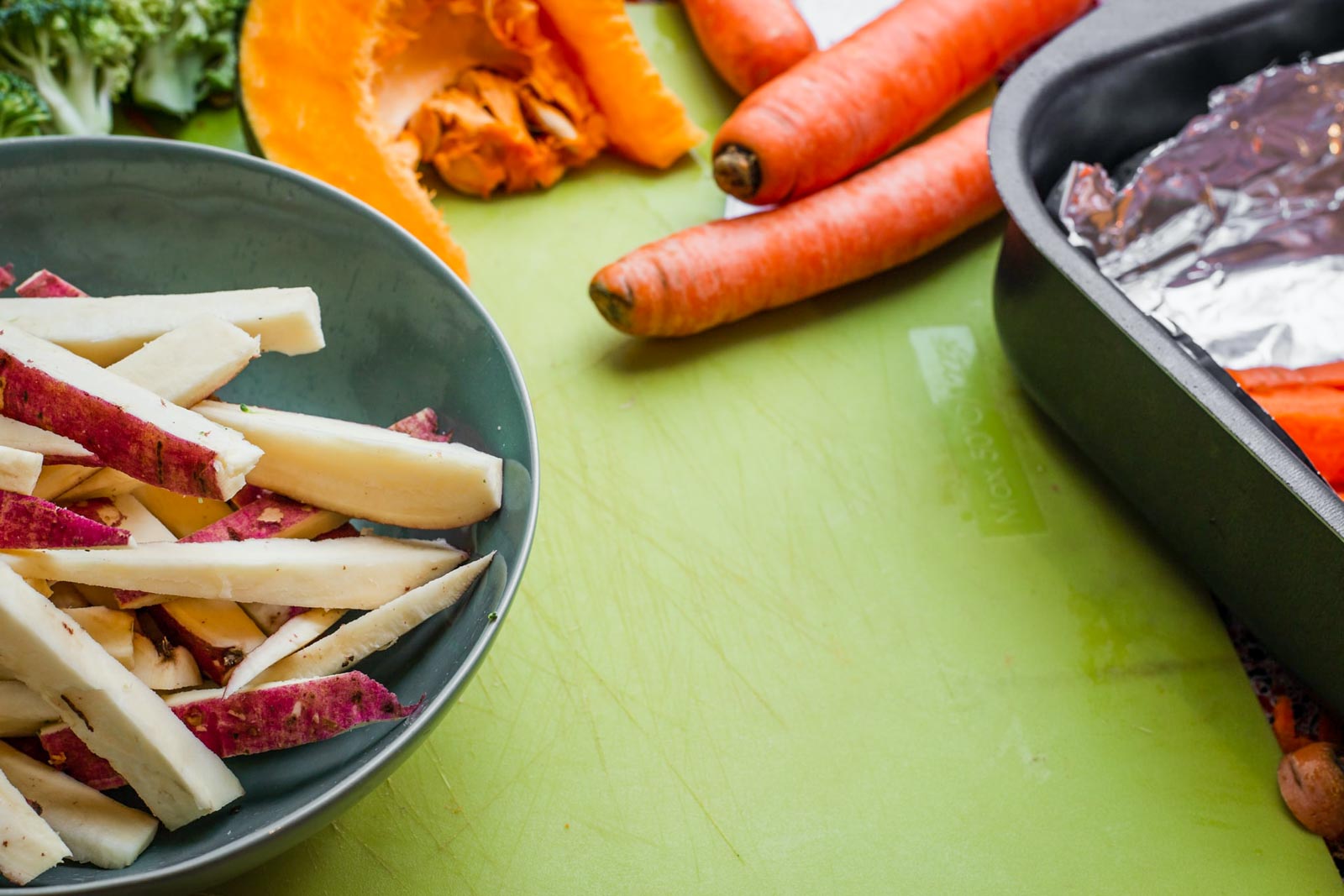 Epluchures de cuisine que l'on peut donner aux poules